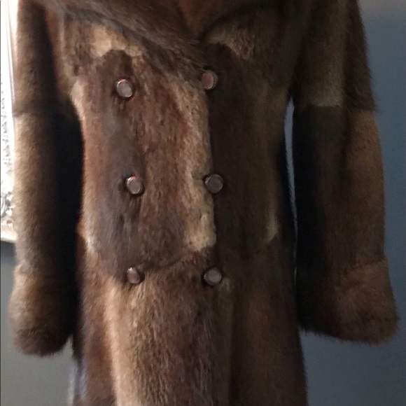 🍀🍀🍀 Vintage fur coat… stunning colour and so soft 🍀🍀🍀 - Picture 2 of 9